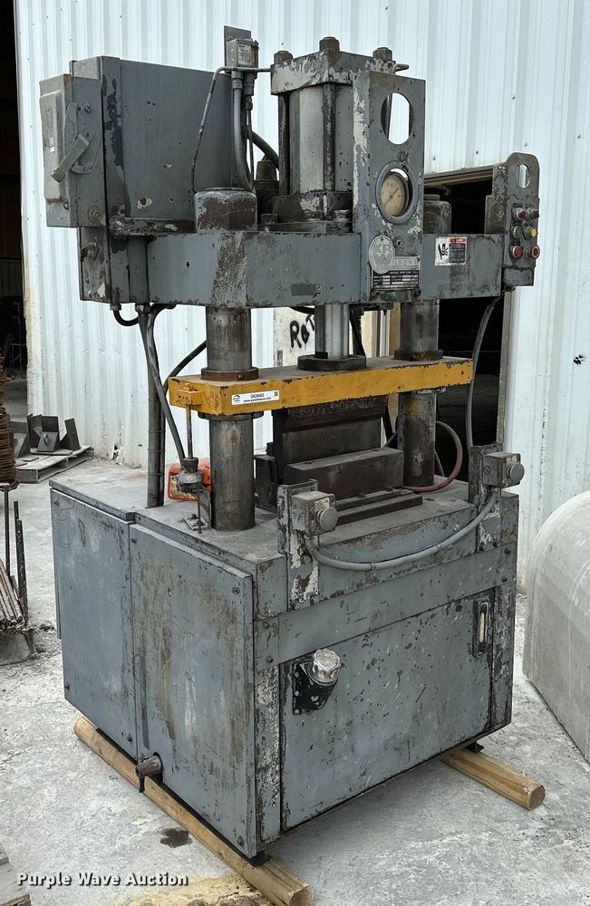 image for item OG9002 KR Wilson 2 Column  hydraulic press
