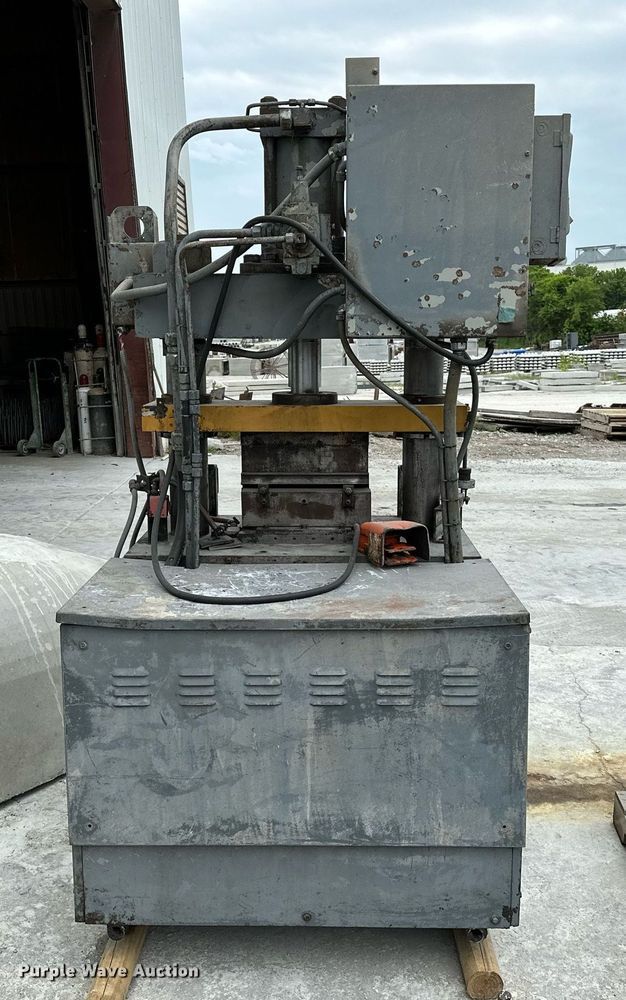image for item OG9002 KR Wilson 2 Column  hydraulic press