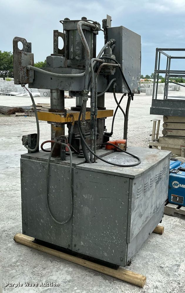 image for item OG9002 KR Wilson 2 Column  hydraulic press