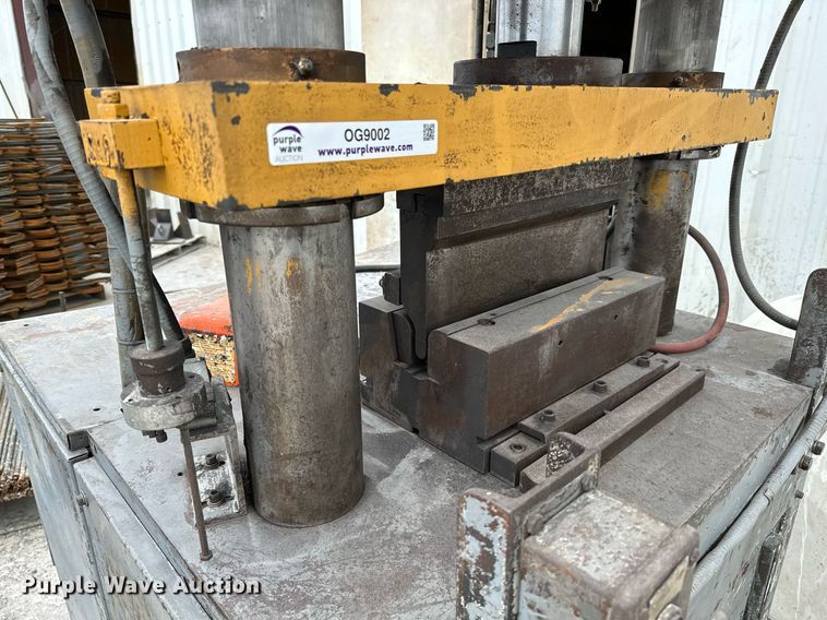 image for item OG9002 KR Wilson 2 Column  hydraulic press