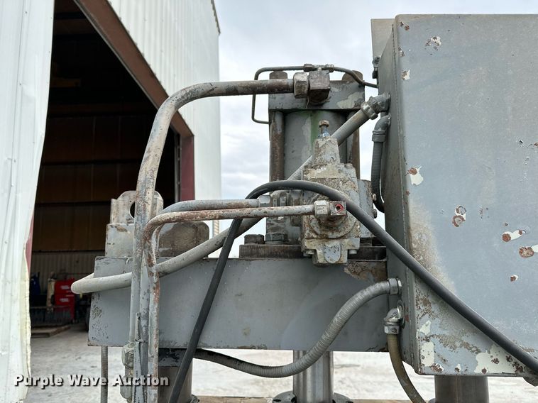 image for item OG9002 KR Wilson 2 Column  hydraulic press