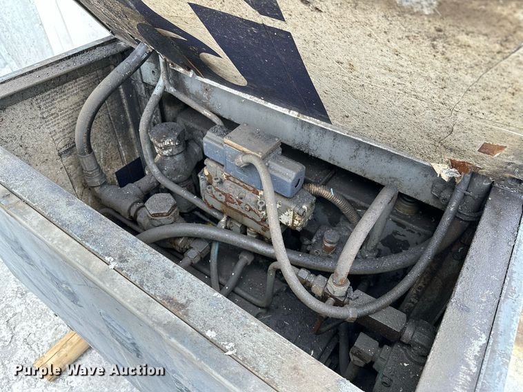 image for item OG9002 KR Wilson 2 Column  hydraulic press