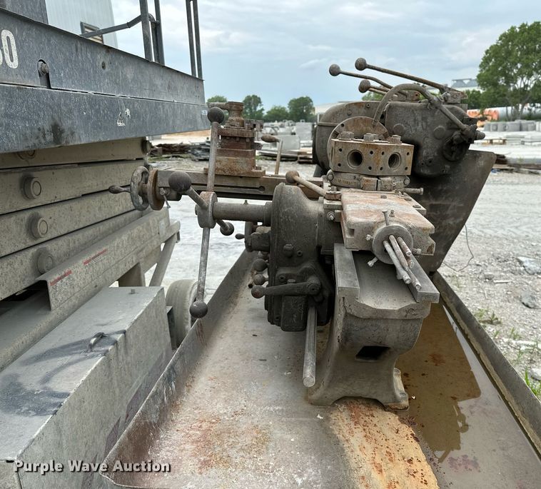 image for item OG9005 Bardons & Oliver  lathe