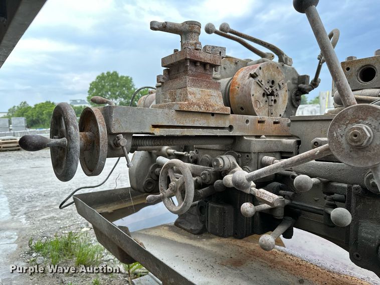 image for item OG9005 Bardons & Oliver  lathe