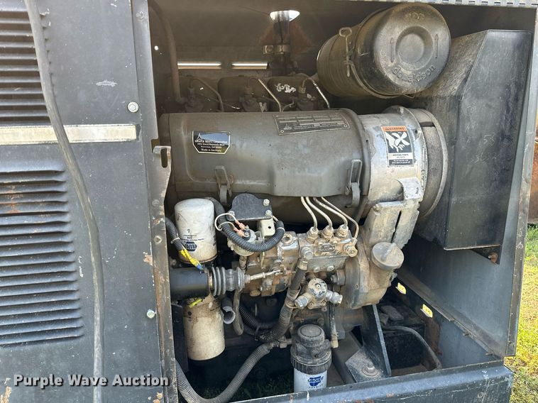 image for item OG9016 Lincoln Electric Commander 500  welder