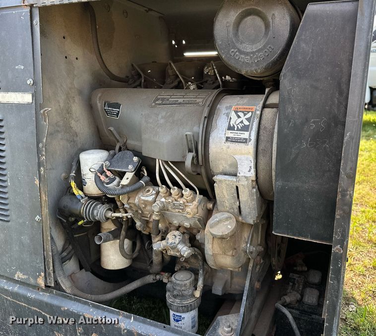 image for item OG9016 Lincoln Electric Commander 500  welder