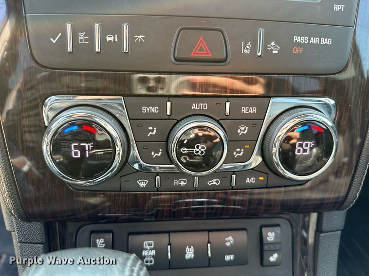 image for item OG9019 2016 Chevrolet Traverse LTZ  SUV