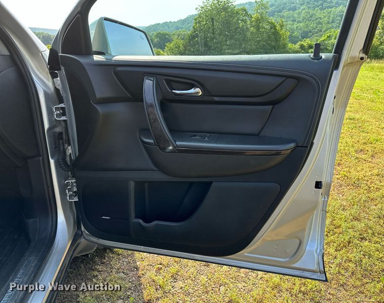 image for item OG9019 2016 Chevrolet Traverse LTZ  SUV