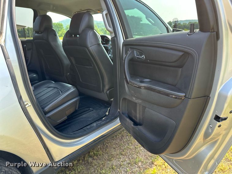 image for item OG9019 2016 Chevrolet Traverse LTZ  SUV