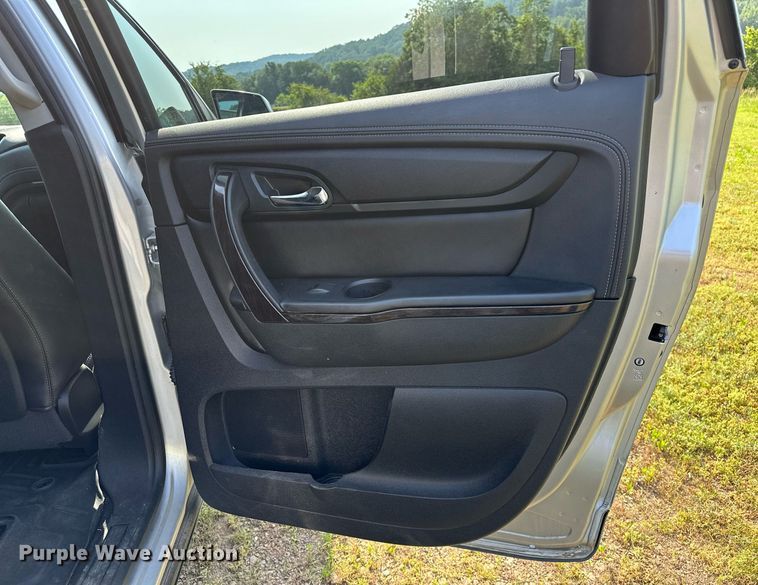 image for item OG9019 2016 Chevrolet Traverse LTZ  SUV