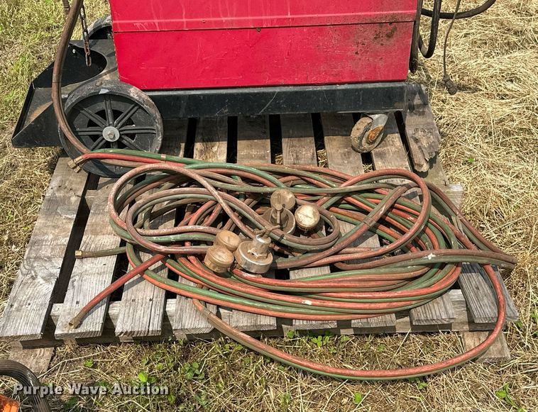 image for item OG9039 Lincoln Electric Wire-Matic 255  welder