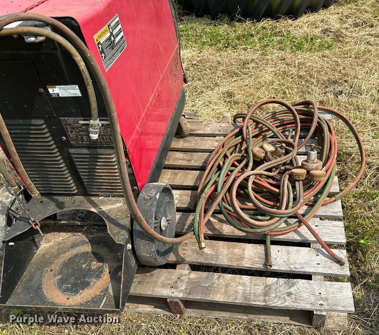 image for item OG9039 Lincoln Electric Wire-Matic 255  welder