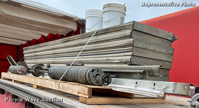 image for item ZA0243 Garage door