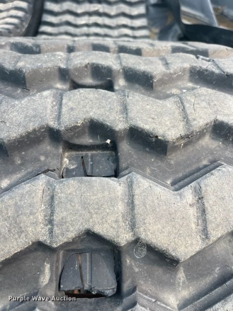 image for item ZA0246 (2) Camoplast SD 450x86x56 BBE rubber tracks