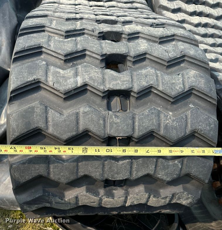 image for item ZA0246 (2) Camoplast SD 450x86x56 BBE rubber tracks