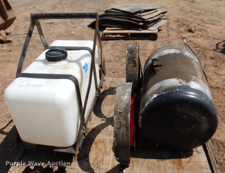 image for item AF9703 (2) tanks