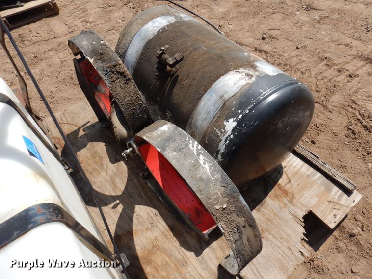 image for item AF9703 (2) tanks