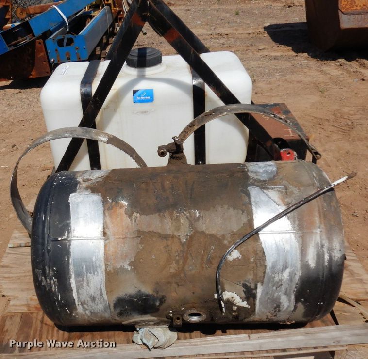 image for item AF9703 (2) tanks