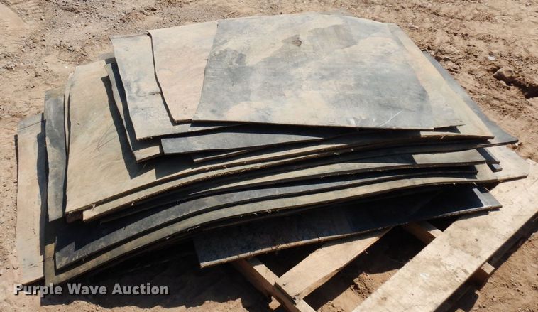 image for item AF9703 (2) tanks