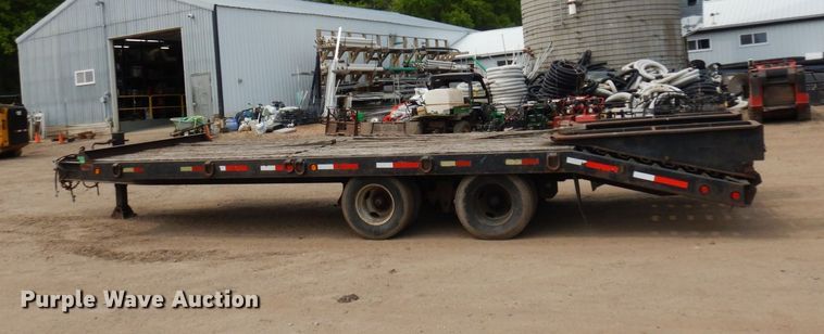 image for item AF9710 1999 Towmaster  equipment trailer