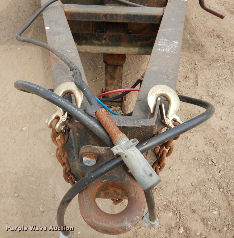 image for item AF9710 1999 Towmaster  equipment trailer