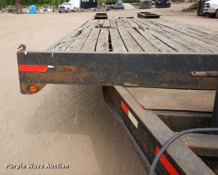 image for item AF9710 1999 Towmaster  equipment trailer