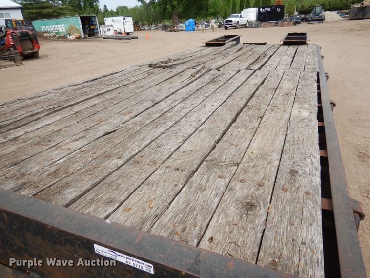 image for item AF9710 1999 Towmaster  equipment trailer