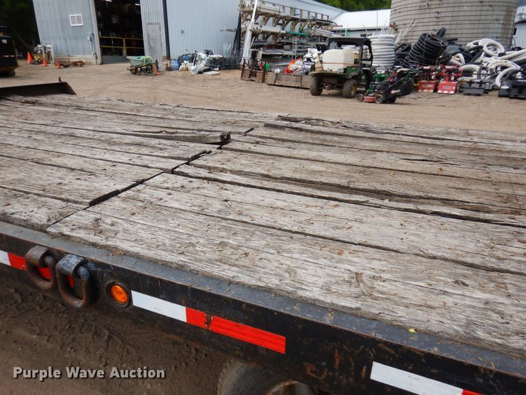 image for item AF9710 1999 Towmaster  equipment trailer