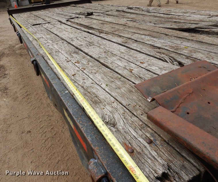 image for item AF9710 1999 Towmaster  equipment trailer