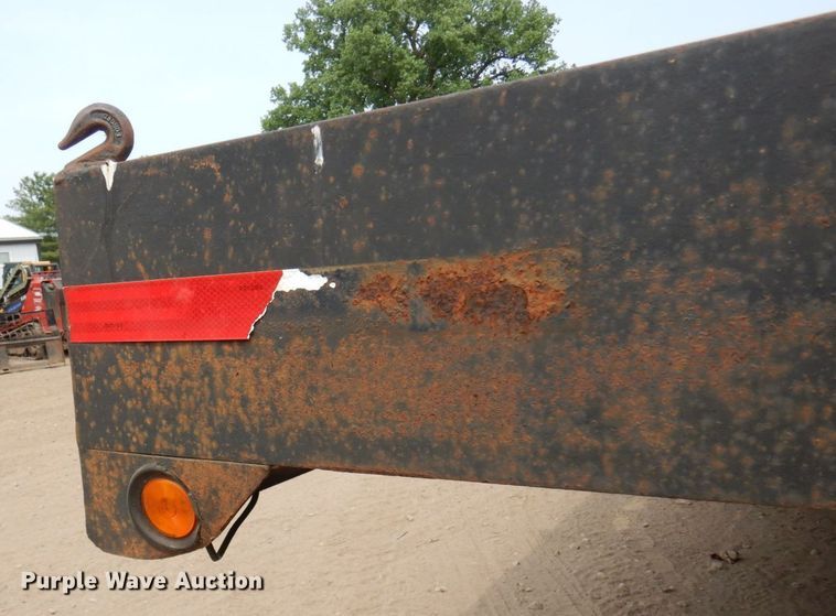 image for item AF9710 1999 Towmaster  equipment trailer