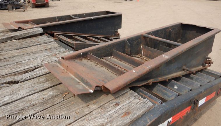 image for item AF9710 1999 Towmaster  equipment trailer