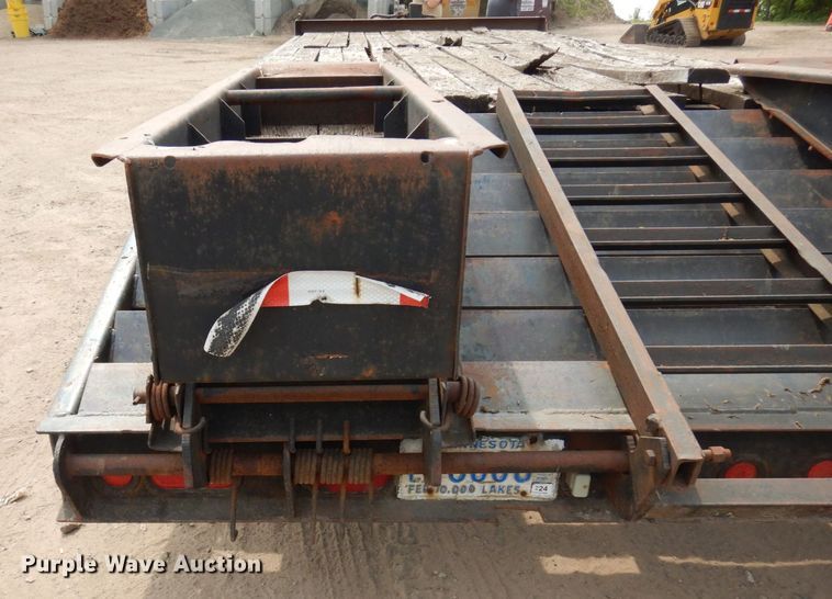 image for item AF9710 1999 Towmaster  equipment trailer