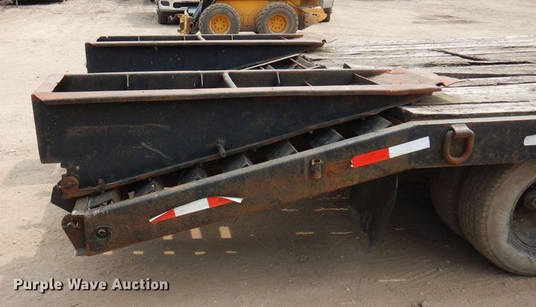 image for item AF9710 1999 Towmaster  equipment trailer