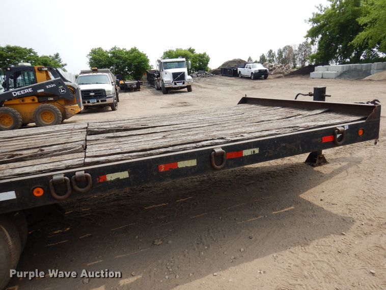 image for item AF9710 1999 Towmaster  equipment trailer