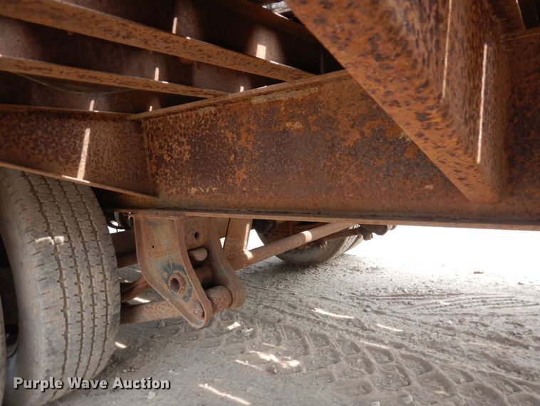 image for item AF9710 1999 Towmaster  equipment trailer