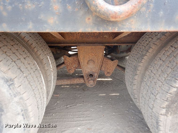 image for item AF9710 1999 Towmaster  equipment trailer