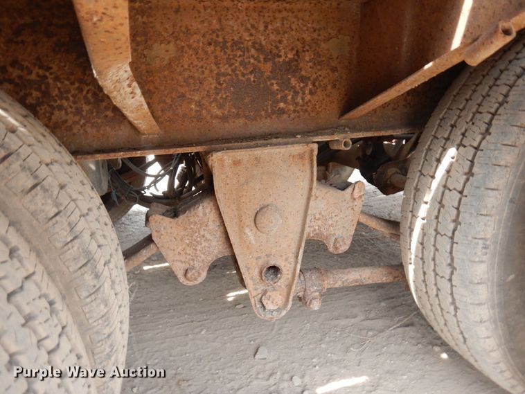 image for item AF9710 1999 Towmaster  equipment trailer