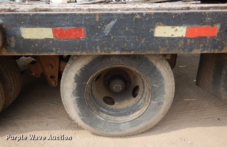 image for item AF9710 1999 Towmaster  equipment trailer