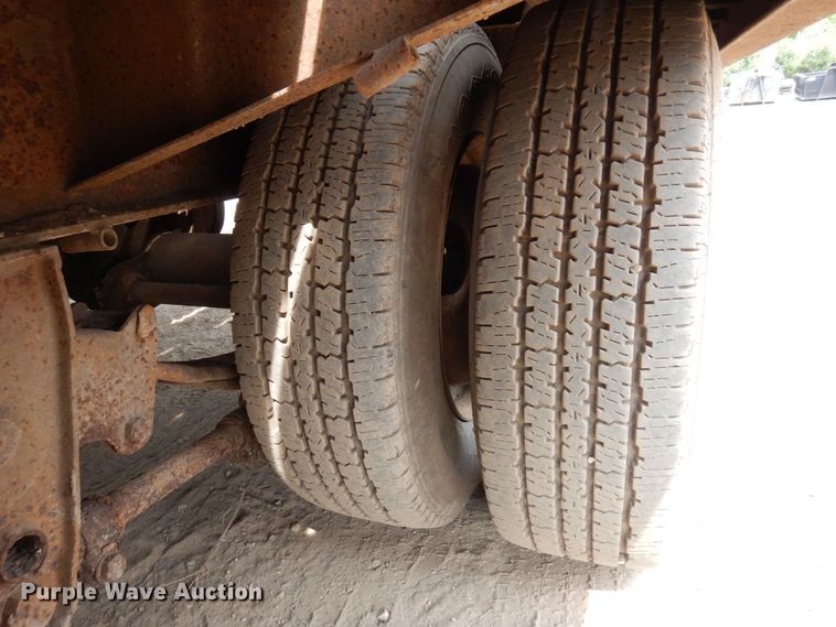 image for item AF9710 1999 Towmaster  equipment trailer