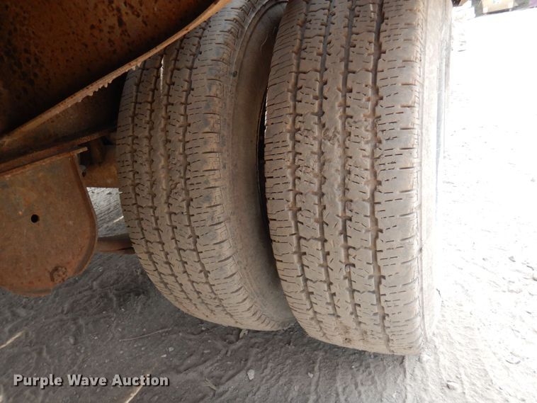 image for item AF9710 1999 Towmaster  equipment trailer