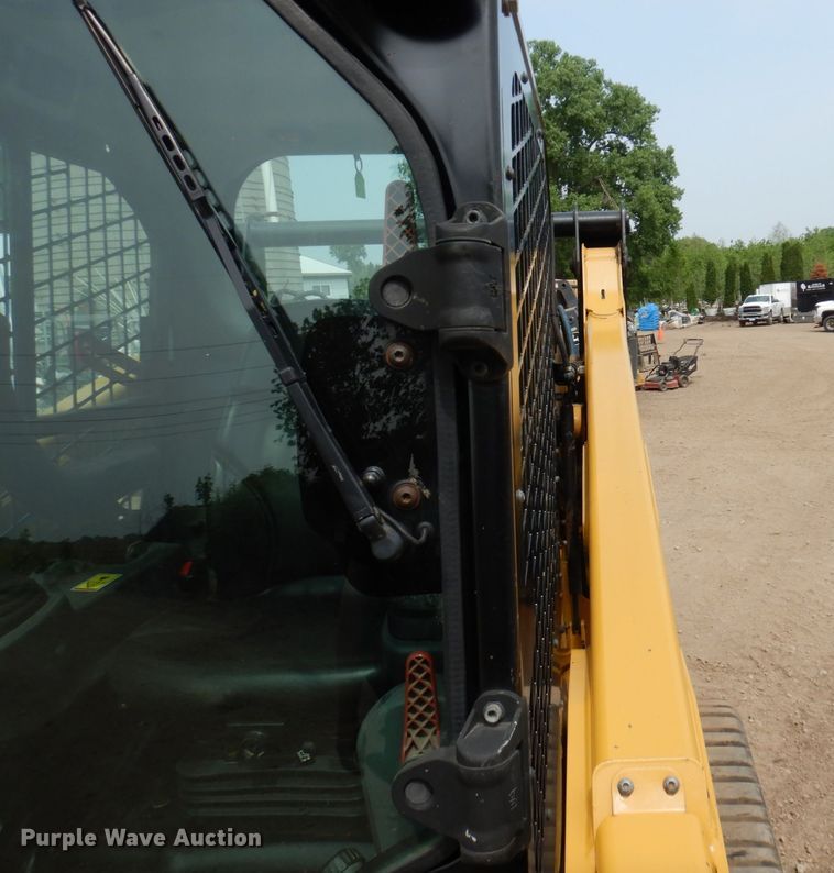 image for item AF9711 2017 Caterpillar 257D  tracked skid steer loader