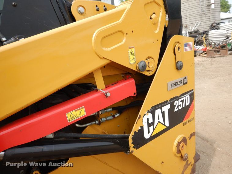 image for item AF9711 2017 Caterpillar 257D  tracked skid steer loader