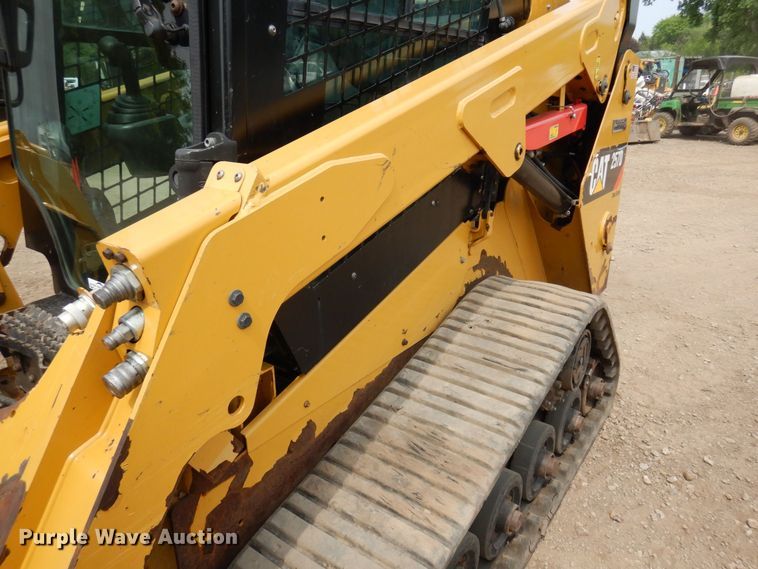 image for item AF9711 2017 Caterpillar 257D  tracked skid steer loader