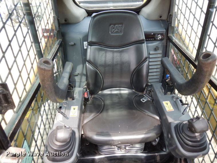 image for item AF9711 2017 Caterpillar 257D  tracked skid steer loader