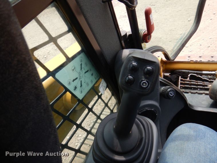 image for item AF9711 2017 Caterpillar 257D  tracked skid steer loader