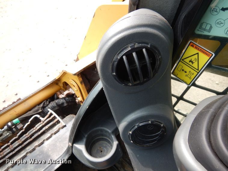 image for item AF9711 2017 Caterpillar 257D  tracked skid steer loader