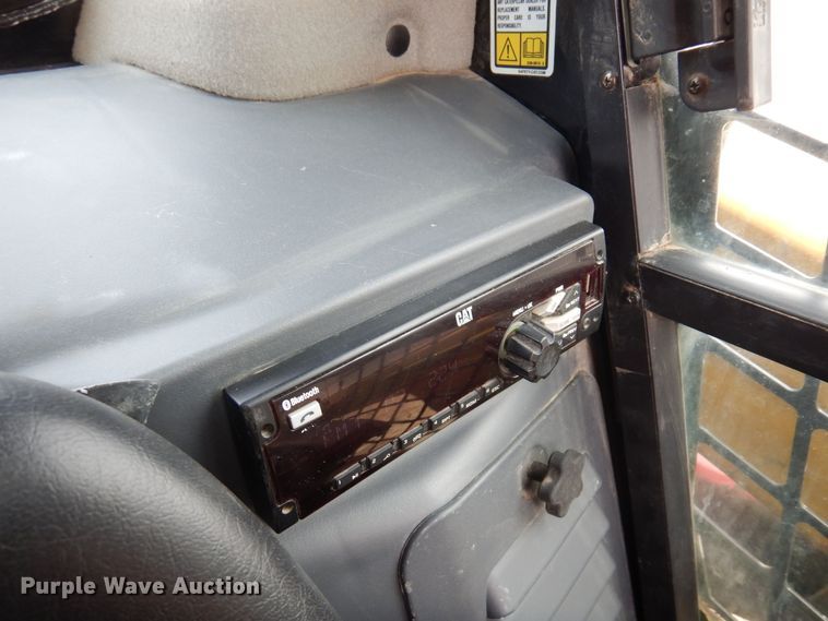 image for item AF9711 2017 Caterpillar 257D  tracked skid steer loader