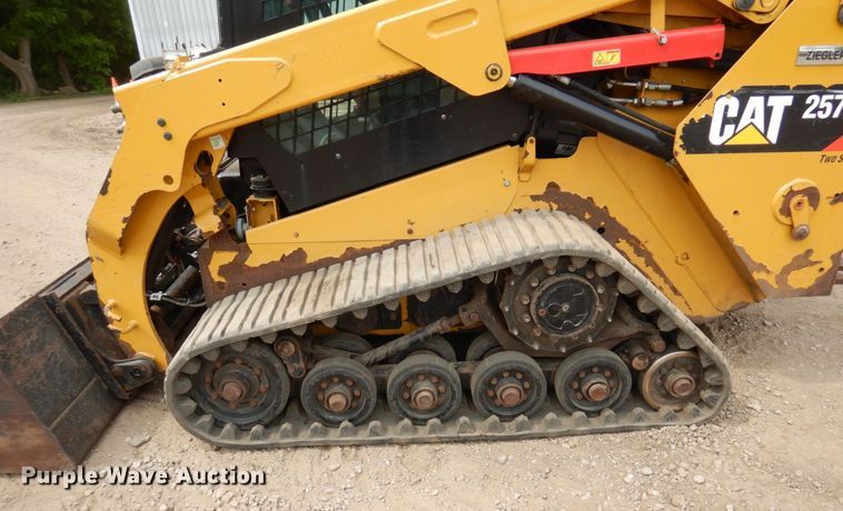 image for item AF9711 2017 Caterpillar 257D  tracked skid steer loader