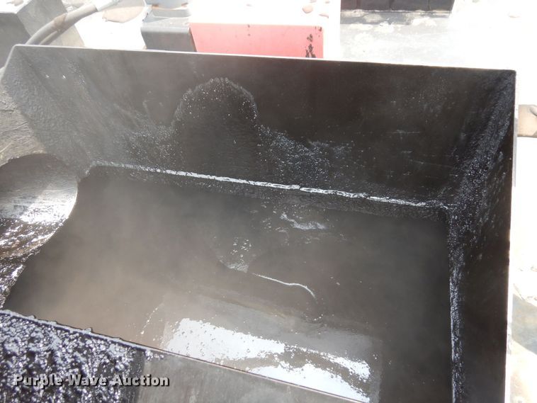 image for item AF9715 2015 Cimline 410DHL  melter applicator