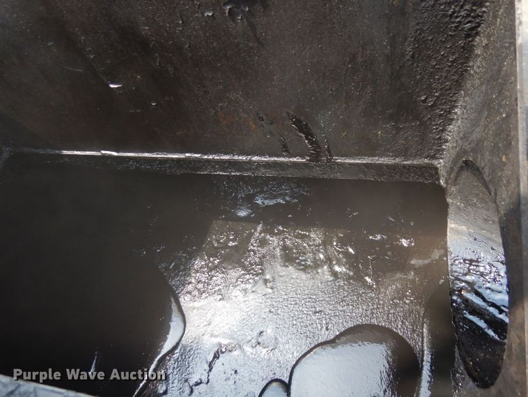 image for item AF9715 2015 Cimline 410DHL  melter applicator